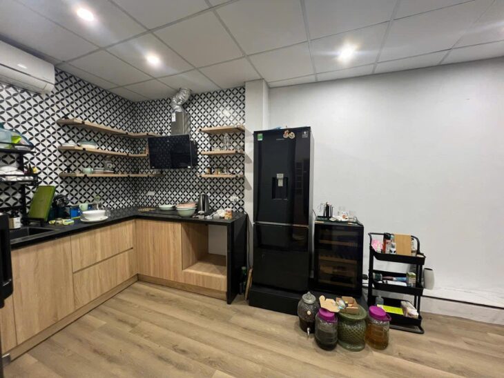 BÁN BIỆT THỰ LẠC LONG QUÂN – TÂY HỒ – DIỆN TÍCH 195M2 – OTO NGỦ TRONG NHÀ – GIÁ BÁN CHỈ 59 TỶ – SỔ