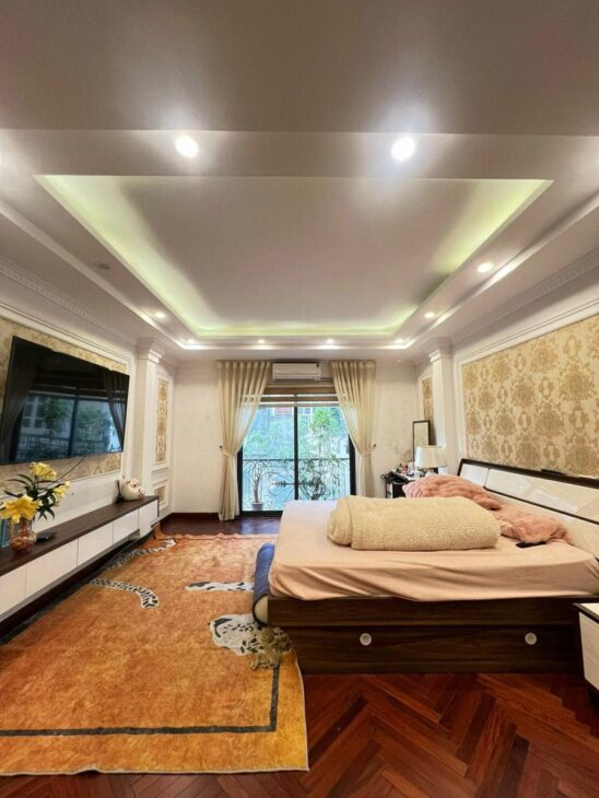 Cực Phẩm Phố Thái Hà: 52/55m, 6Tầng Thang Máy, MT 4.3m chỉ 23.5 Tỷ Cách Phố 15m