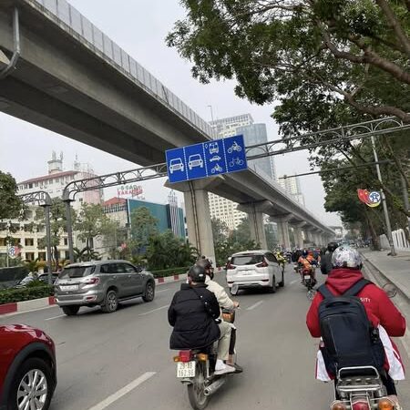 BÁN NHÀ LÔ GÓC DÂN XÂY TRẦN PHÚ, HÀ ĐÔNG, DT 41M2 , MẶT TIỀN 5.5M, GẦN PHỐ, NHIỀU TIỆN ÍCH