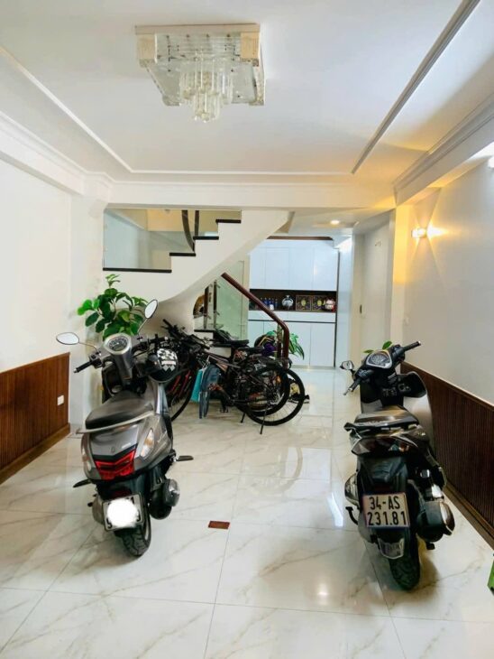 Nhà Yên Hòa, Cầu Giấy, Kinh doanh, ô tô, 39m2 5 tầng. 13.5 tỷ