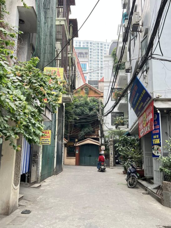 (CỰC PHẨM-ÔTÔ ĐỖ CỬA-TƯƠNG LAI MẶT PHỐ) Nhà Giáp Nhất 51m/5Tầng/MT 5.2m 11.2 Tỷ