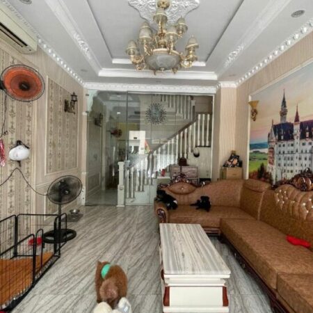 Nhà 4 Tầng Mặt tiền kinh doanh, Full nội thất, Ngang 4.2M, trung tâm Quận7, 50M2,Chỉ8.5tỷ