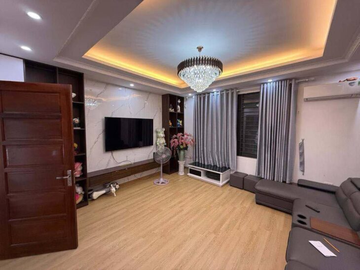 õng Thị Lạc Long Quân – ô tô vào nhà – mặt ngõ KD – 115m chỉ 25 tỷ