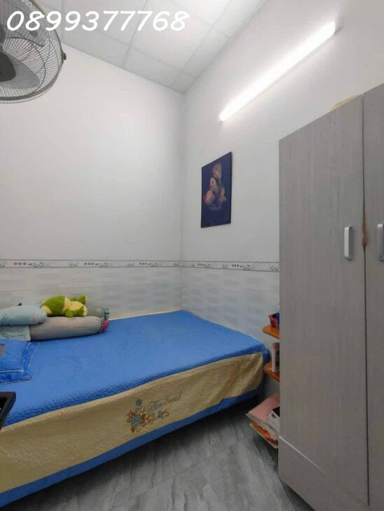 Bán nhà 2 tầng hẻm Hòn Chồng Nha Trang giá chỉ 1ty950