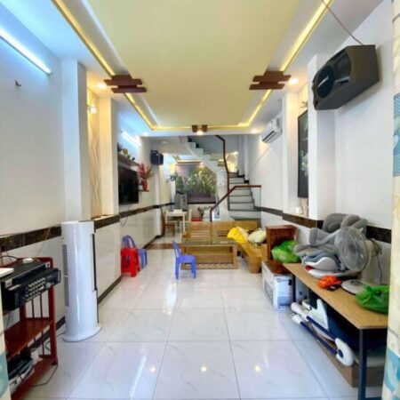 NHÀ 2 TẦNG TÂN THỚI HIỆP 20 – HẺM XE TẢI QUAY ĐẦU GẦN BỆNH VIỆN QUẬN 12 – XE HƠI NGỦ TRONG NHÀ.