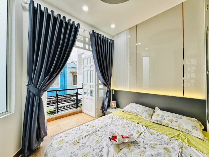 NHÀ GÒ VẤP GIÁ RẺ HẺM XE HỎI THÔNG