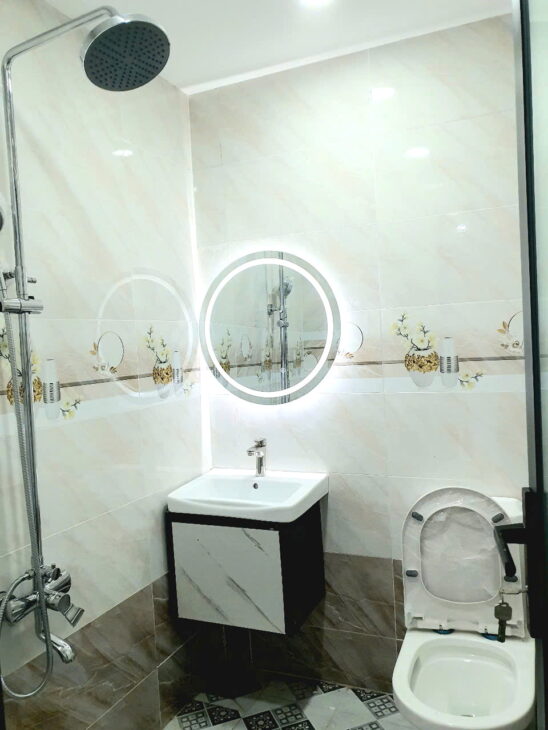 Nhà 2 tầng mới nở hậu hẻm Nguyễn Duy P12Q8. Giá 3,35 tỷ TL