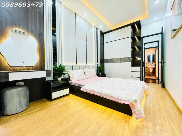 Nhà đẹp đón tết, Giá 7.8 tỷ Khương Trung, Thanh Xuân, 40m, 4 tầng, cách ô tô 15m, gần Hồ, an sinh