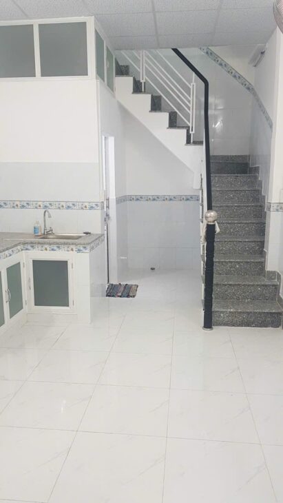 GẤP, BÁN NHÀ MỚI 3 TẦNG, HẺM OTO, SỔ HỒNG VUÔNG VỨC, 21M2, GIẢM CÒN 1TY7