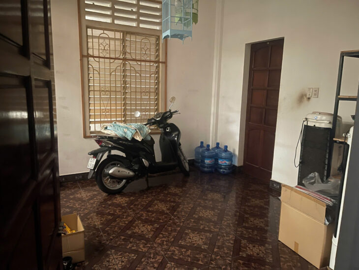 CHO THUÊ NHÀ 2 TẦNG MẶT TIỀN TRƯỜNG CHINH