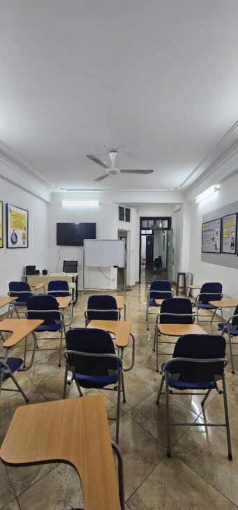 ????Bán Nhà Mặt Phố Đường Đôi Nguyễn Khuyến, Văn Quán, 108m2 5 Tầng, MT 4.7m, Chỉ 32 Tỷ????