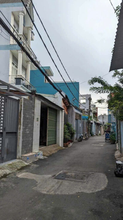 BÁN NHÀ 3 TẦNG, 4 PHÒNG NGỦ, THỦ ĐỨC – GIÁ HỜ 4.3 TỶ – VỊ TRÍ VÀNG TAM BÌNH