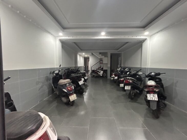 Bán CHDV NGUYỄN TRONG TUYỂN – PHÚ NHUẬN – 115m2 – 18 phòng – 125tr/th