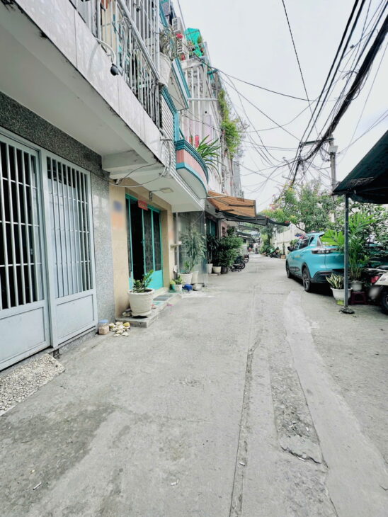 Nhà 2 tầng nở hậu HXH quay đầu đường Âu Dương Lân P3Q8. Giá 3,98 tỷ TL