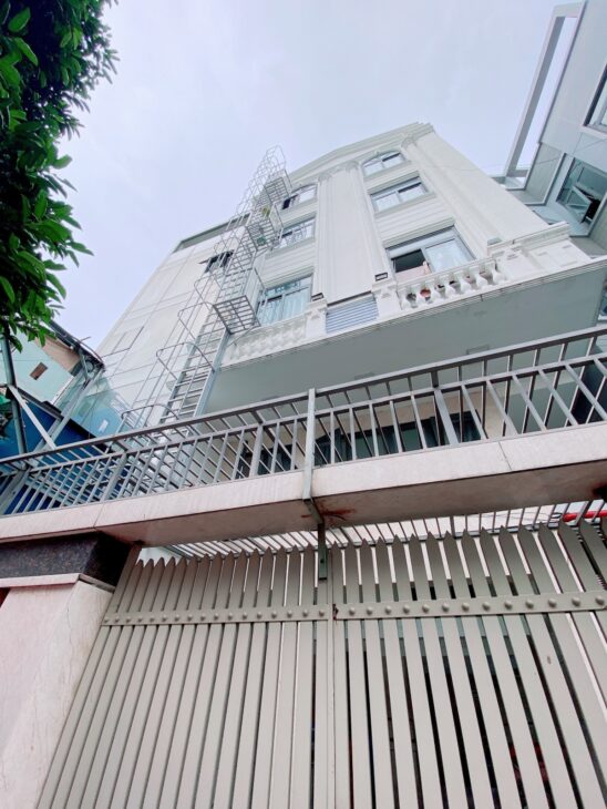 Bán CĂN HỘ DỊCH VỤ HOÀNG HOA THÁM – 170m2 – 6 tầng – nhỉnh 30 tỷ