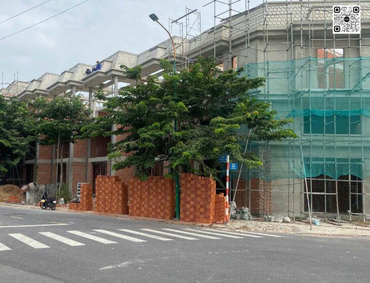 Nhà Phố Thổ Cư 100% (5x16m) Tại Hòa Lợi, Bến Cát – Giá 2,66 Tỷ – Gần VSIP 2, Đồng An 2, Cách TP Mới