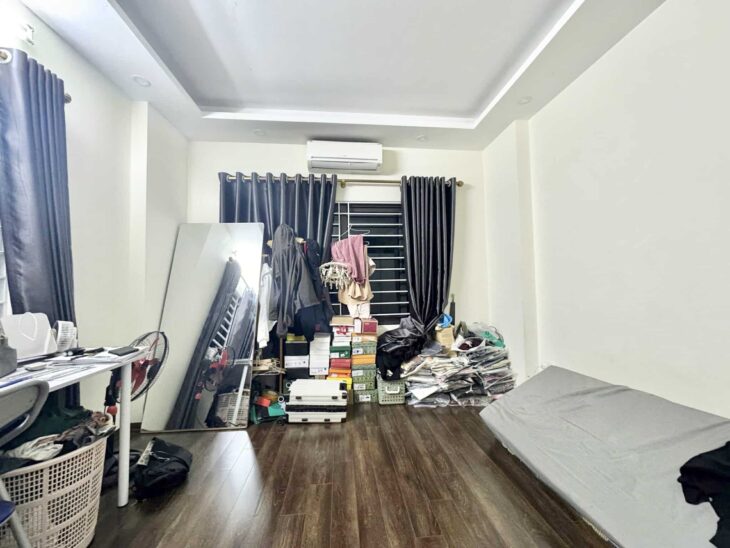 Thở phào! Chính chủ bán nhà Ngô Gia Tự, gần BigC Long Biên, thiết kế đẹp, 40m2 chỉ 5.75 tỷ