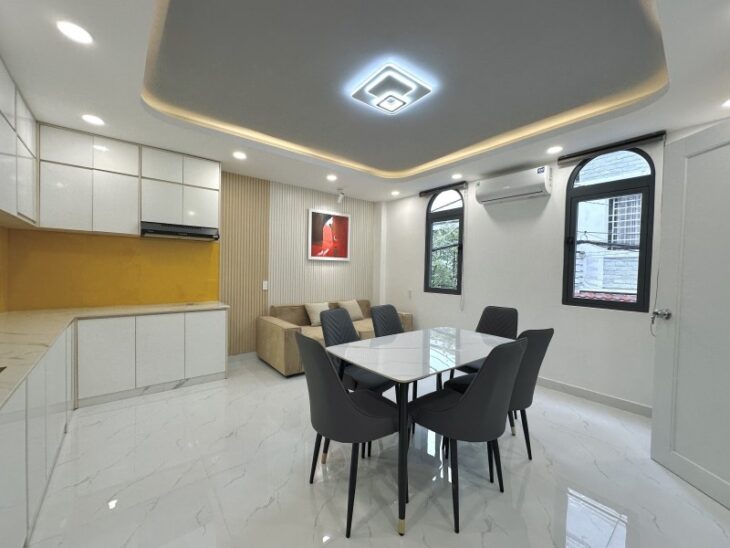 Bán gấp nhà NGUYỄN VĂN ĐẬU – Hẻm 7m – 5 phòng cho thuê.
