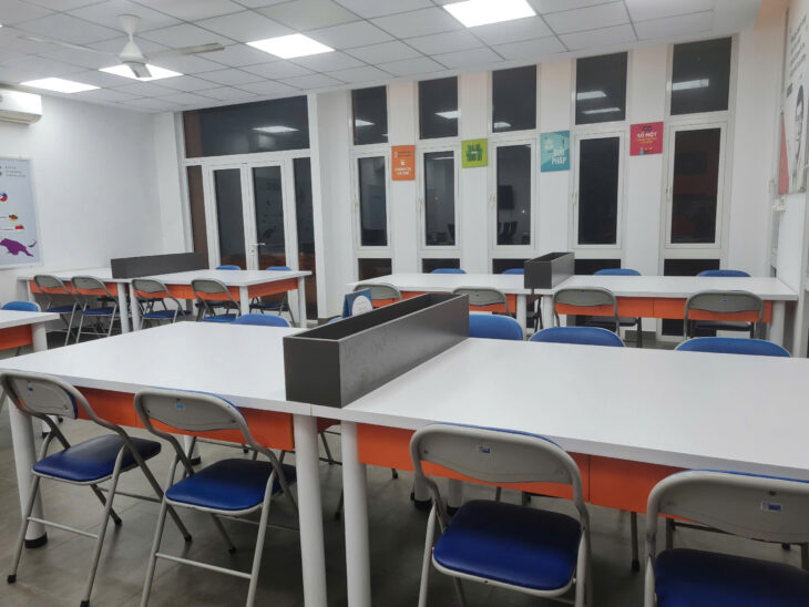 CHO THUÊ MẶT BẰNG TẦNG 2,3,4 TOÀ NHÀ SÁT ĐƯỜNG PHẠM VĂN ĐỒNG