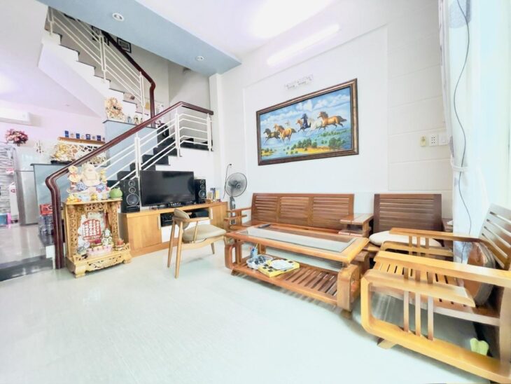 Nhà đẹp ở ngay – hàng hiếm giá tốt – tiện ích khỏi bàn – khu dân trí cao – 48m², 2PN, 2 tầng, Lê