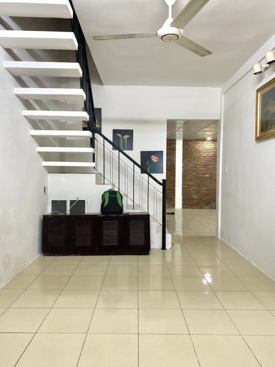 ♥ Nhà kiệt rộng Hoàng Diệu 1 lần rẽ, 82m2, ngang 7m, 2 tầng, sân rộng, 3.5 tỷ