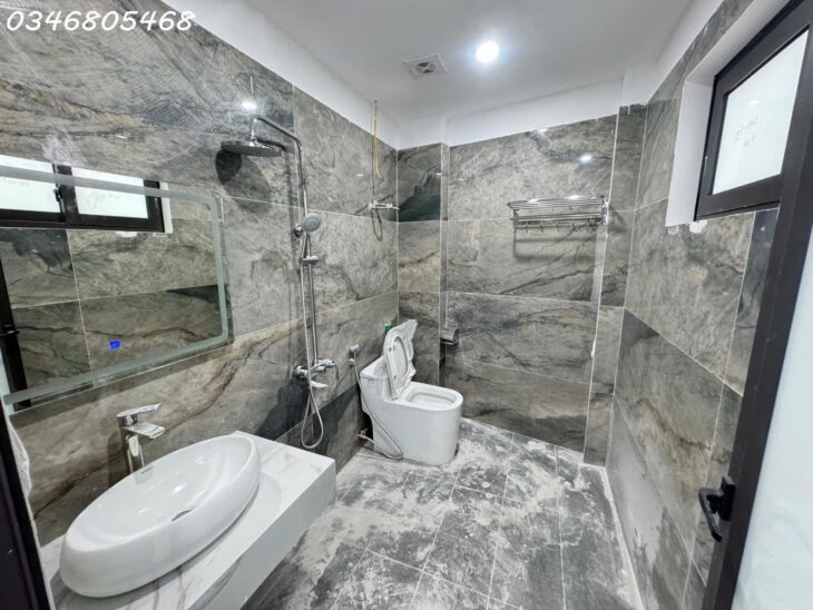 CẦN BÁN LUÔN NHÀ TẠI BÙI XƯƠNG TRẠCH, THANH XUÂN. 34M, 6T THANG MÁY, GIÁ CHÀO 8.4 TỶ