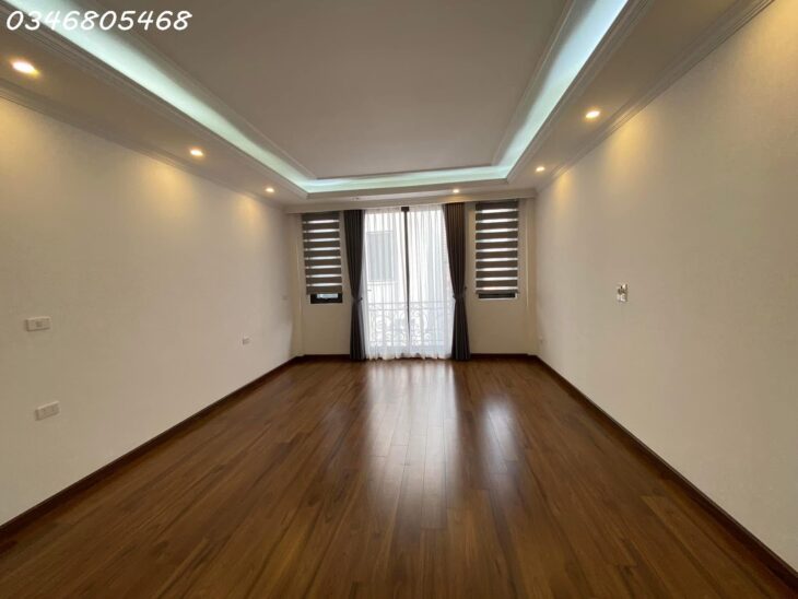 CẦN BÁN NHÀ TẠI ĐƯỜNG 800A, CẦU GIẤY. 48M, 8 TẦNG THANG MÁY, Ô TÔ VÀO NHÀ. GIÁ 18.5 TỶ