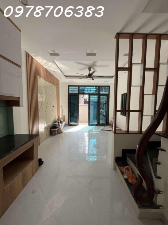NHÀ ĐẸP ĐÓN TẾT – NGÔ QUYỀN HÀ ĐÔNG – Ô TÔ ĐỖ CỬA – 1 NHÀ RA Ô TÔ TRÁNH – LÔ GÓC PHỐ ĐI BỘ – KINH