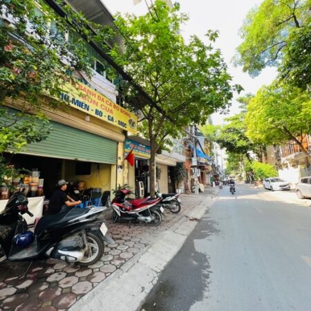 BÁN NHÀ PHỐ NGUYỄN VIẾT XUÂN, MẶT PHỐ KINH DOANH SẦM UẤT, VỈA HÈ RỘNG, THỬA ĐẤT VUÔNG ĐÉT, 45m, 8.5