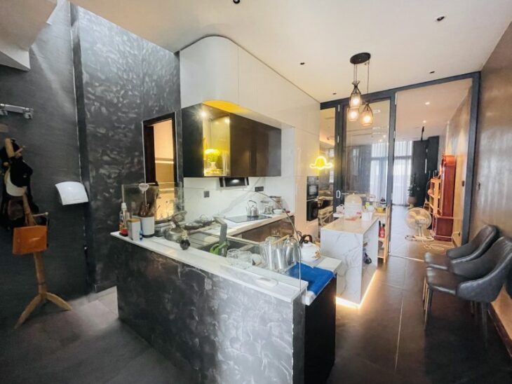 ♥ Mặt Tiền Thanh Sơn, 77m2, 7 tầng thang máy, mới xây 2 năm, Nội thất Cực Xịn
