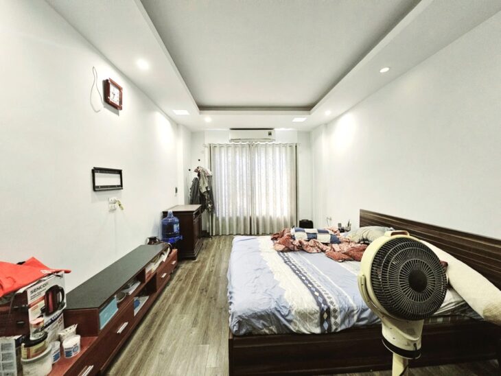 Bán nhà phố Hoàng Văn Thái 47m2, 5T, MT4.2m phân lô Quân Đội ô tô dừng đỗ hơn 12 tỷ