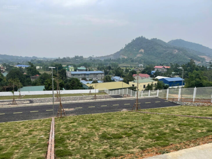 Cần chuyển nhượng lô đất thổ cư Phú Mãn Quốc Oai Hà Nội sát đường QL 21 và khu công nghệ cao HL