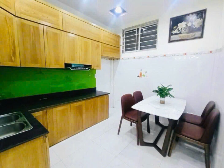 BÁN NHÀ NGÕ ĐẠI TỪ – NGÕ RỘNG THÔNG VỊ TRÍ ĐẸP GẦN HỒ LINH ĐÀM