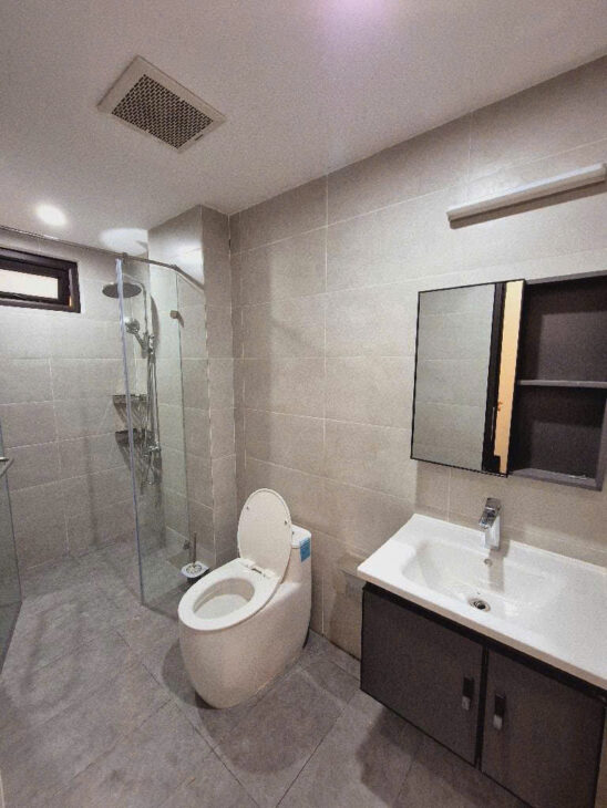Bán nhà Phố Hào Nam_Nội thất xịn đẹp_Vị trí đẹp hiếm_37mx5T_Giá: 7.9Tỷ.