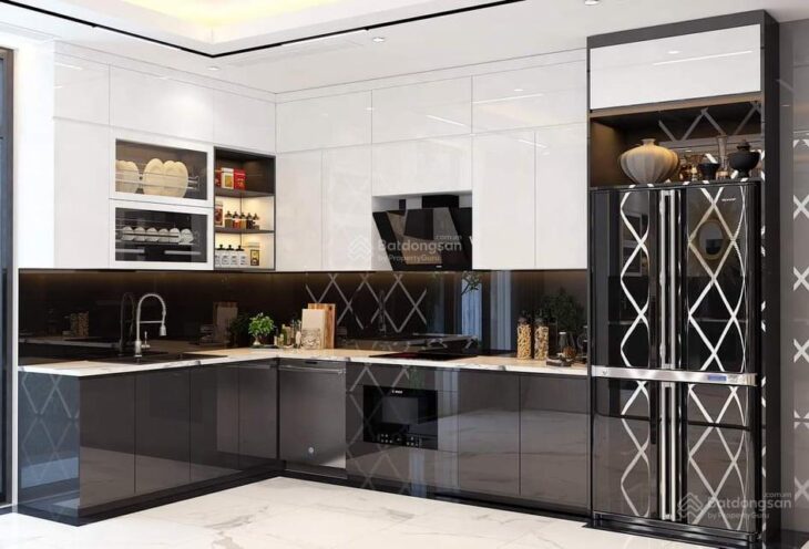Cần bán nhà liền kề Phú Thượng, Tây Hồ, Võ Chí Công 120 m2, MT 6 m, 5 tầng ô tô tránh, full NT