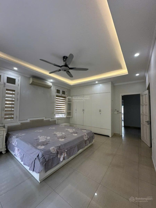BÁN BIỆT THỰ 230M2 CIPUTRA ĐƯỜNG ĐÔI GIÁ RẺ NGANG CHUNG CƯ CAO CẤP