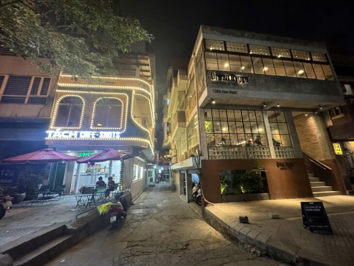 Bán nhà Phố Hào Nam, Tập thể vị trí đắc địa, Lô góc, 110mét, Giá: 4.8 Tỷ.