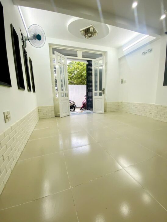 BÁN NHÀ ĐẸP 4 TẦNG_6PN_ GẦN ĐH VĂN HIẾN_ HXH_SHR_ 5TY9 CÒN TL