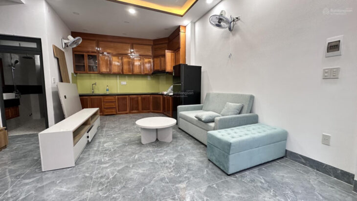 Cần bán nhà đẹp mới 100% hẻm Bắc Sơn, đầy đủ nội thất, dọn đến ở liền, đi bộ ra bãi tắm. Hiếm có