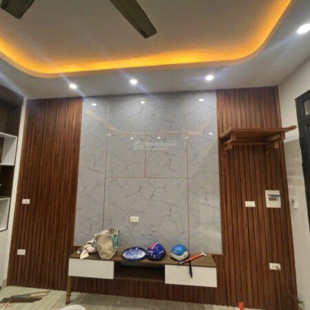 CHỦ CẮT LỖ – LÔ GÓC VĂN PHÚ – DT 31m2*5T – 2 MẶT THOÁNG – NGÕ 3 GÁC