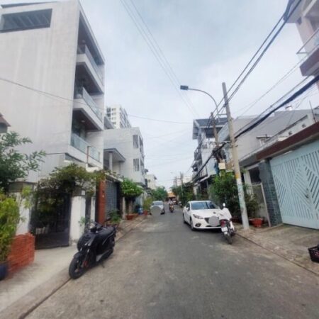 Bán nhà mặt phố Linh Tây, Thủ Đức, 92m², 9.8 tỷ, 3PN, 4WC