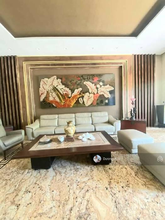 Bán nhà Yên Phụ Tây Hồ – 170m x MT 9m – Cách Mặt Hồ Tây 20m – Ô Tô Vào Nhà – Ở Sướng