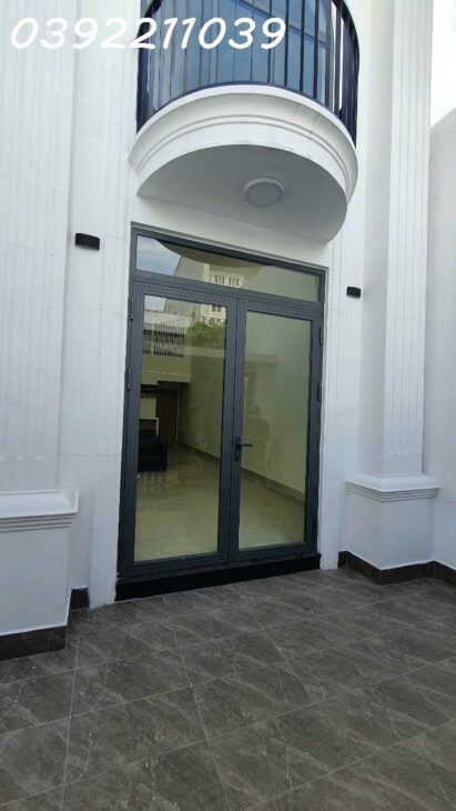 Nhà HXH Phạm Văn Đồng, 100m2, 2 tầng, ngay trung tâm, cho thuê 10tr/tháng, Thiết kế kiểu biệt thự