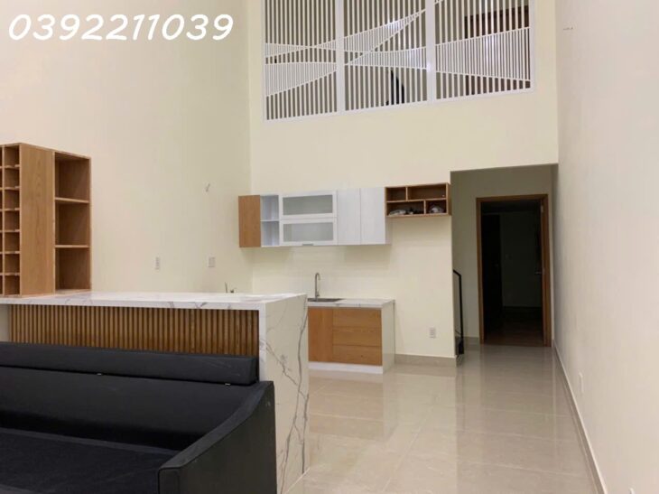 Nhà HXH Phạm Văn Đồng, 100m2, 2 tầng, ngay trung tâm, cho thuê 10tr/tháng, Thiết kế kiểu biệt thự