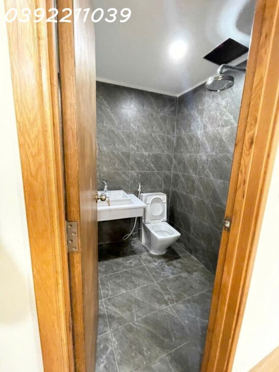 Nhà HXH Phạm Văn Đồng, 100m2, 2 tầng, ngay trung tâm, cho thuê 10tr/tháng, Thiết kế kiểu biệt thự