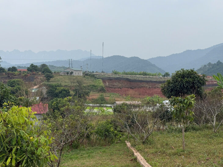 Đất nền Vân Hồ Sơn La giá rẻ cần thanh khoản gấp. 5000m2 giá đầu tư chưa đến hai tỷ.