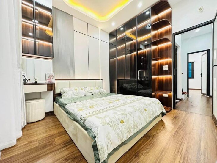 Bán nhà 36m², 5 tầng, 3PN, 4WC, Kim Ngưu, Hai Bà Trưng, 5 tỷ, sổ đỏ
