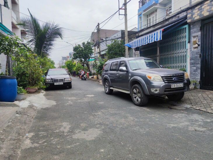 Bán gấp Căn hộ dịch vụ Mặt tiền 3 tầng 12 phòng, thu 36tr/ tháng, Linh tây, Thủ Đức 101 m2