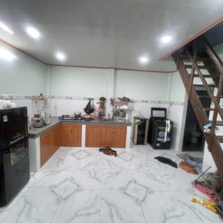 Nhà 71m2 Sát Mặt Tiền, 3.99 Tỷ, Vị Trí Đắc Địa, Không Quy Hoạch, Đông Hưng Thuận – Quận 12.