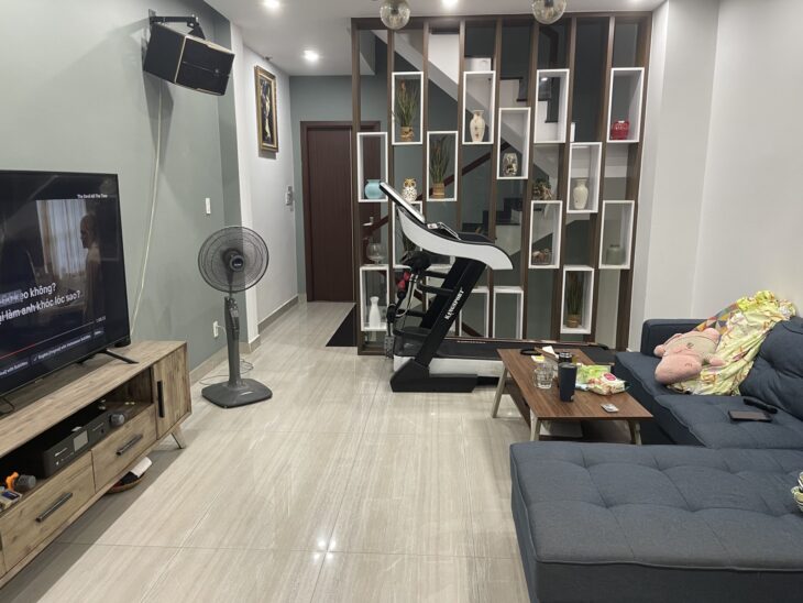 Giảm 300 triệu, bán gấp nhà TRẦN BÌNH TRỌNG, hxh, 5m x 12m, 4 lầu, 5 phòng, 5.6 tỷ